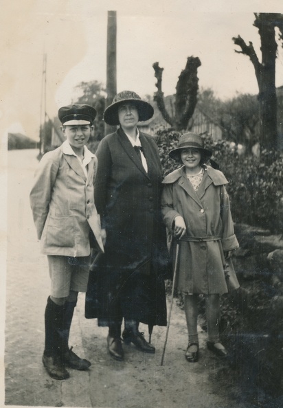 Johns familj 1926.jpg